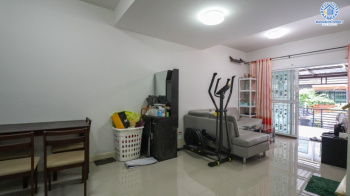 *****ทาวน์เฮ้าส์มือสองย่านกรุงเทพมหานคร ม.เดอะคอนเนค ดอนเมือง-เทิดราชัน บนเนื้อที่ 18.7 ตร.ว. ฟังก์ชัน 3 ห้องนอน 2 ห้องน้ำ 1 ที่จอดรถ บ้านสวย ทำเลดี เดินทางสะดวก ใกล้ ม.รังสิต, รถไฟฟ้าสายสีแดง "สถานีดอนเมือง" และทางด่วนศรีสมาน จองด่วนเลย!